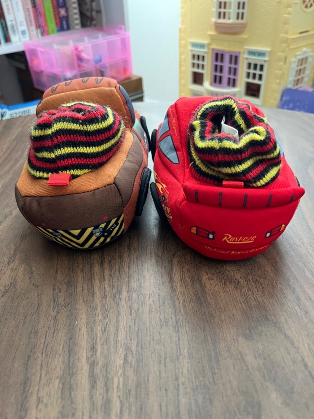 Disney Pixar Cars Slipper LOT & Reversible Lightning McQueen 2-in-1 Plush Toy - Picture 11 of 16